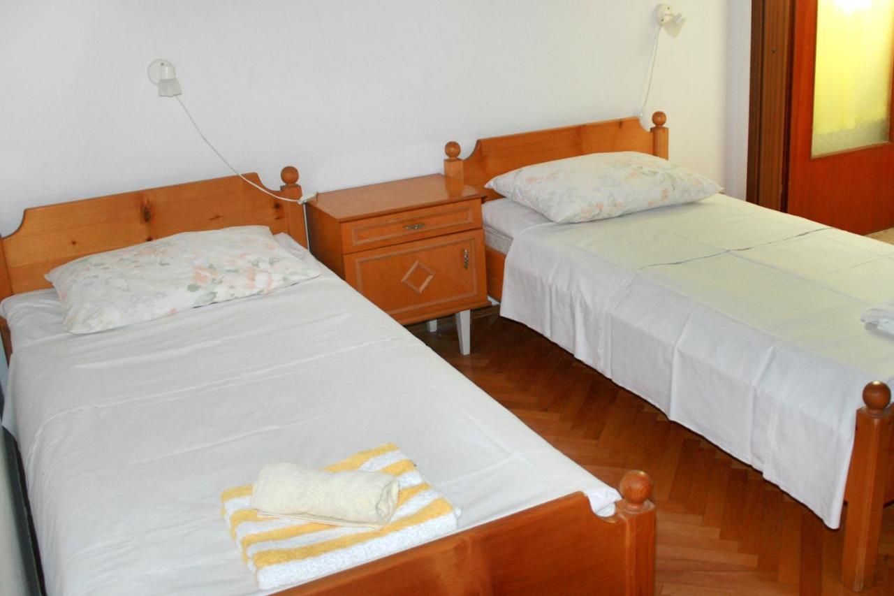 Apartment Jezera 5063C Esterno foto